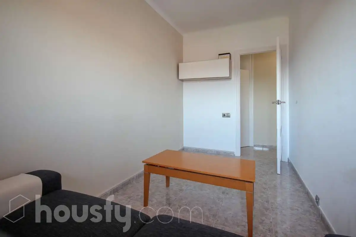 Dormitori de Pis en venda en Abrera amb Aire condicionat i Balcó