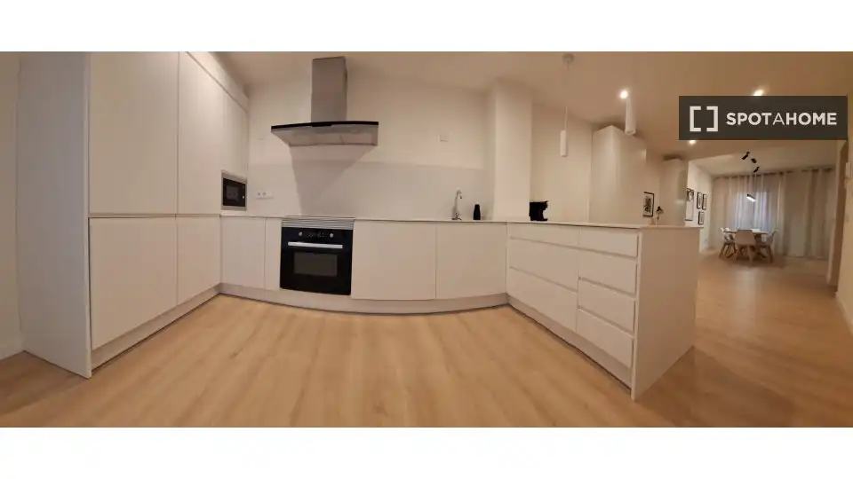 Cuina de Apartament per a compartir en  Palma de Mallorca amb Aire condicionat, Terrassa i Moblat