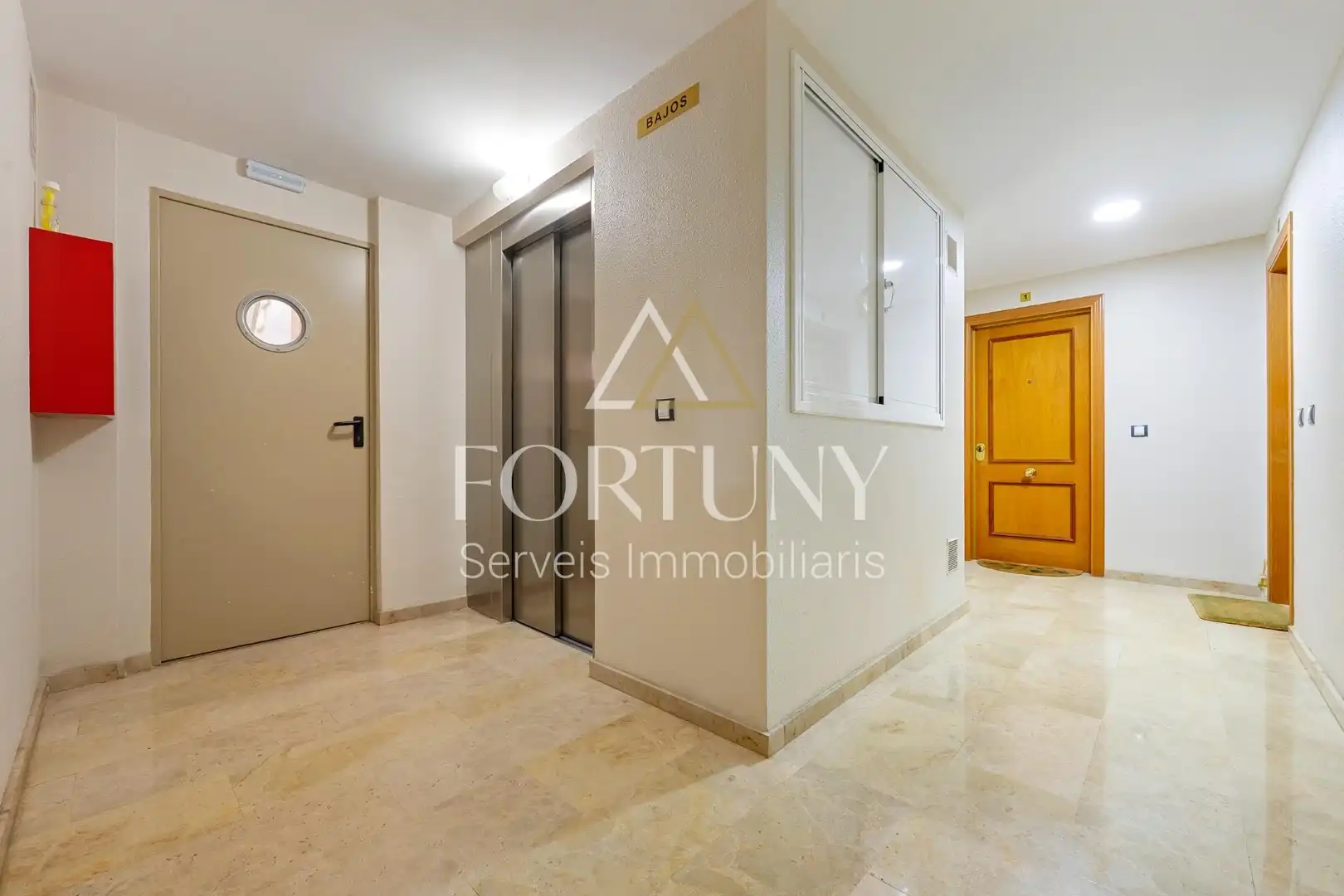 Wohnung zum Verkauf in Reus mit Privatgarten, Parkett und Terrasse