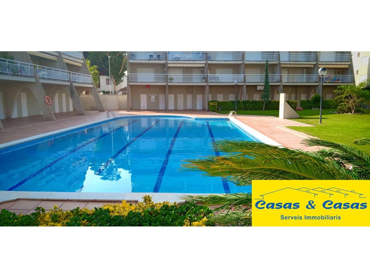 Swimming pool of Flat for sale in L'Escala  with Terrace, Furnished and Community pool