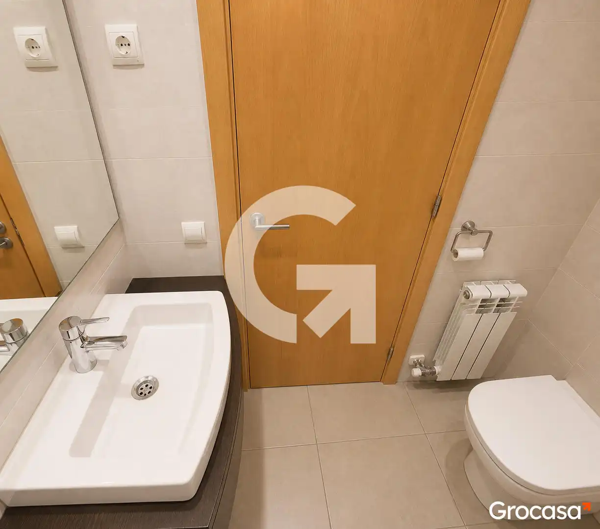 Baño de Piso en venta en Sant Vicenç Dels Horts con Aire acondicionado, Calefacción y Terraza