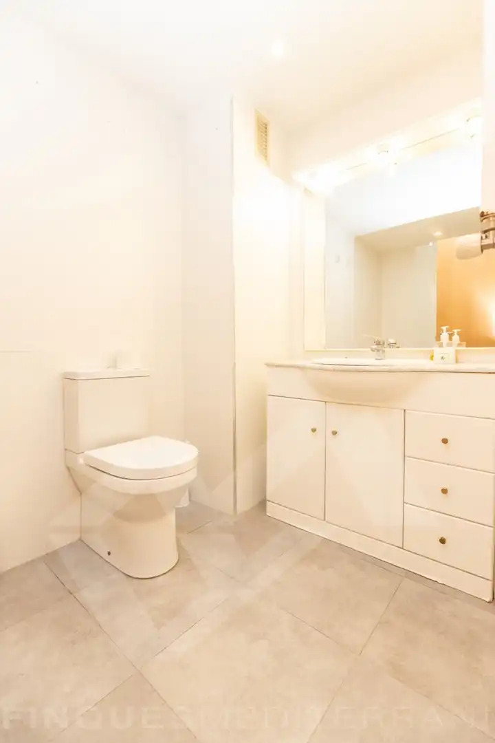 Bathroom of Flat for rent in Tarragona  with Heating, Parquet flooring and Terrace
