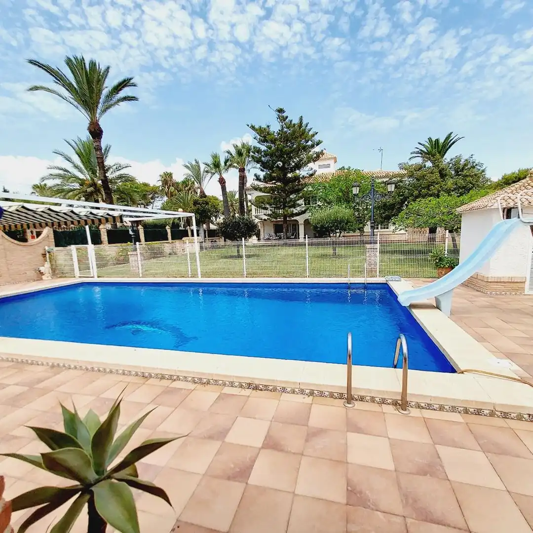Piscina de Casa o xalet en venda en Orihuela amb Terrassa, Traster i Piscina