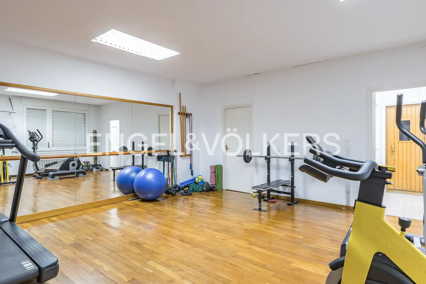 Piso en venta en Barcelona con Aire acondicionado, Calefacción y Jardín privado