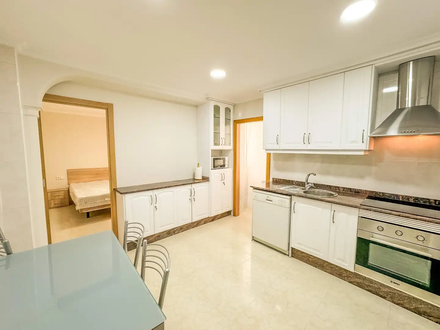 Habitación en Reina Victoria - Miguel Hernández
