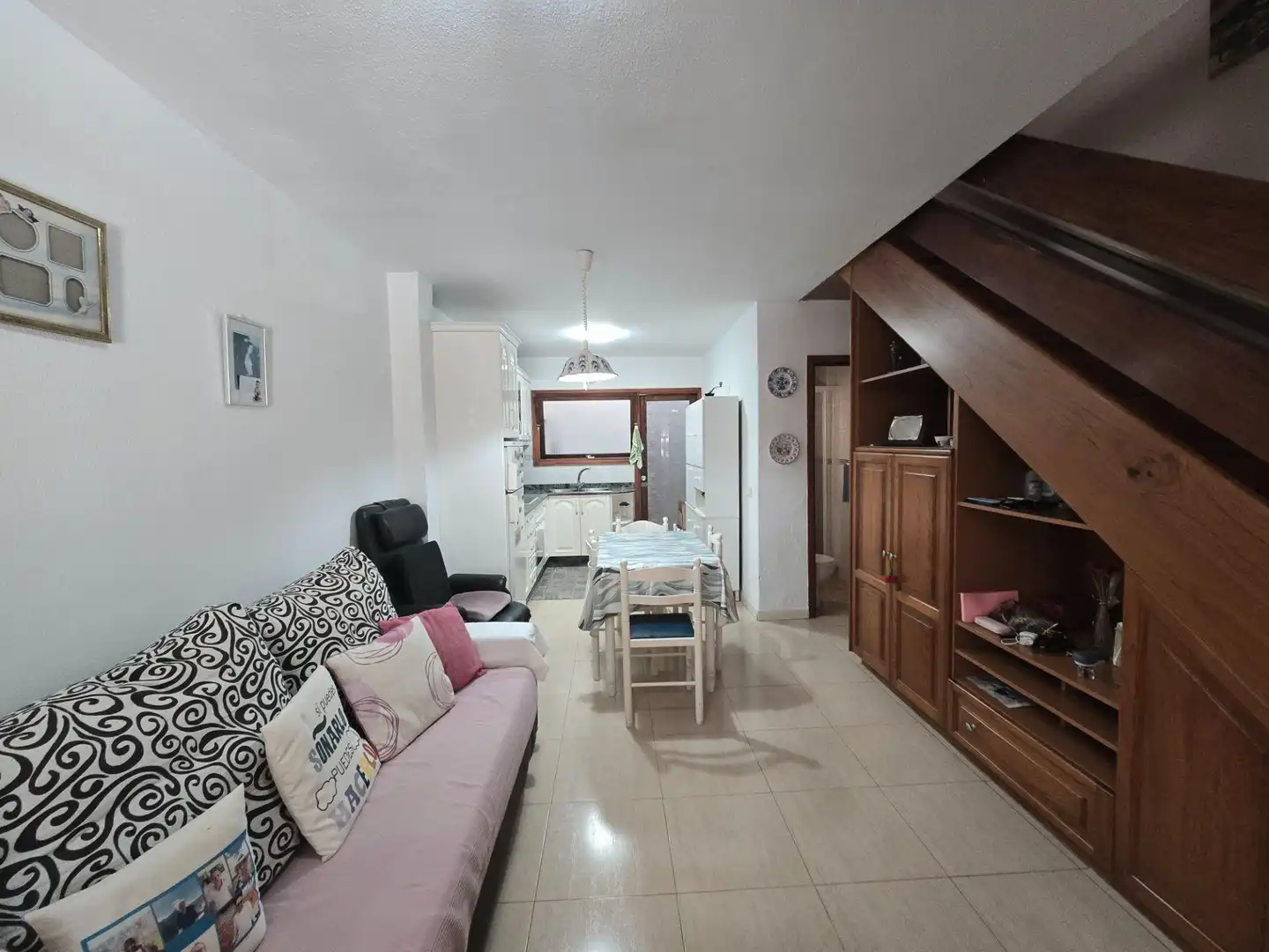 Sala d'estar de Dúplex en venda en Mogán amb Terrassa, Moblat i Piscina comunitària