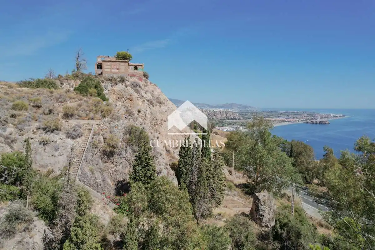 Haus oder Chalet zum Verkauf in Salobreña mit Privatgarten und Terrasse