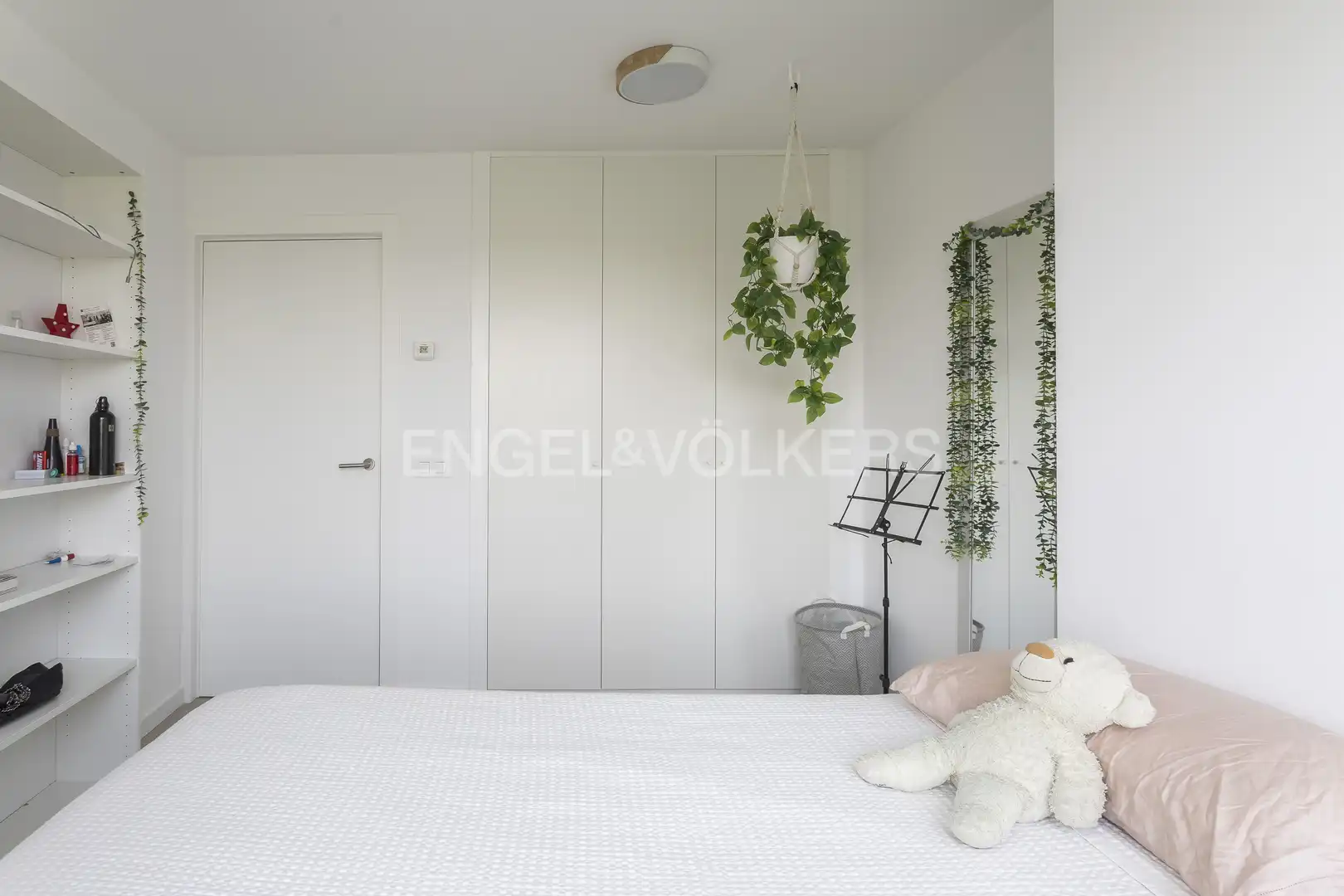 Habitación de Piso de alquiler en Madrid con Aire acondicionado, Calefacción y Amueblado