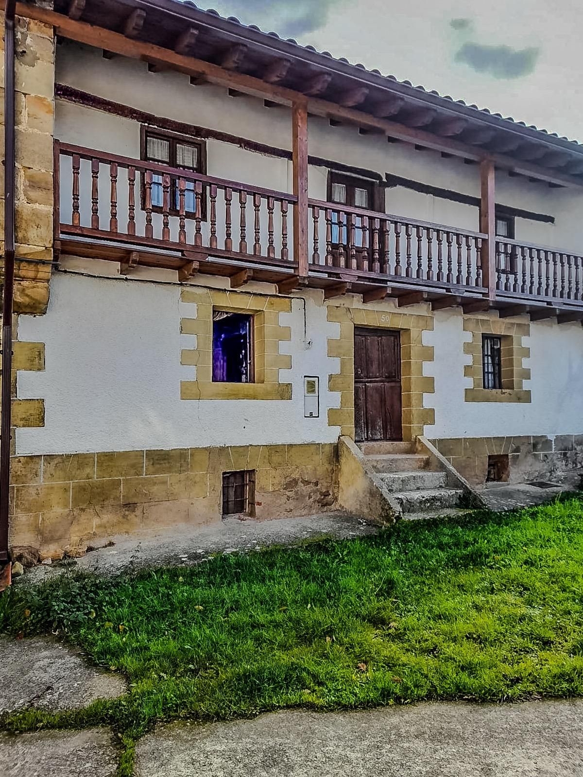 Exterior view of House or chalet for sale in Valle de Manzanedo  with Private garden