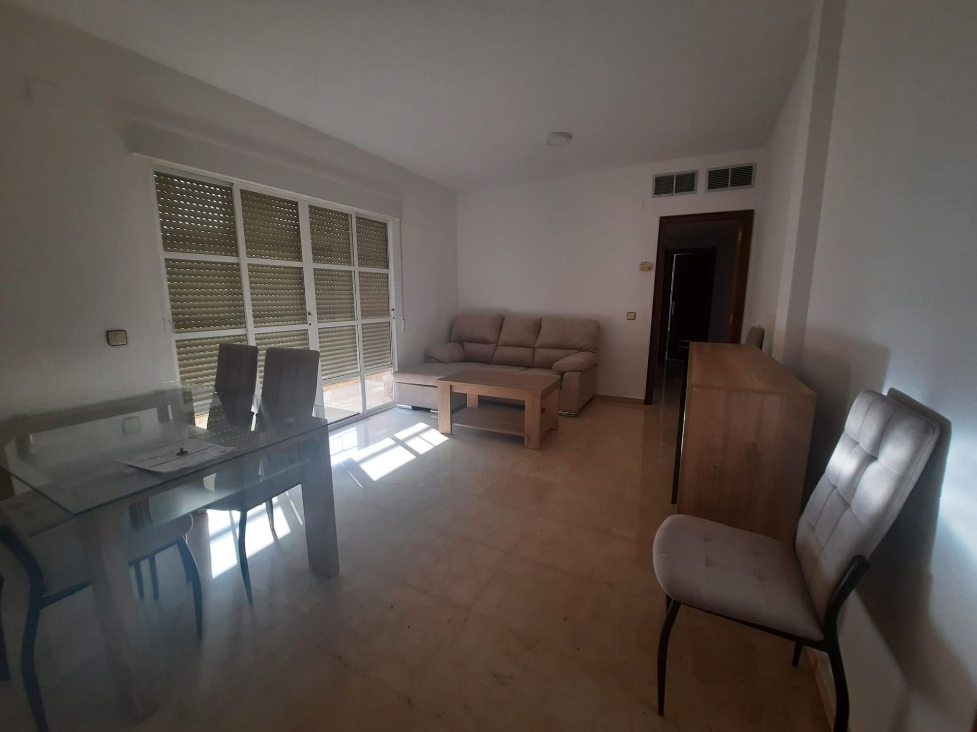 Living room of Apartment to rent in Badajoz Capital  with Air Conditioner, Terrace and Furnished