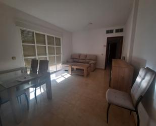 Sala d'estar de Apartament de lloguer en Badajoz Capital amb Aire condicionat, Terrassa i Moblat