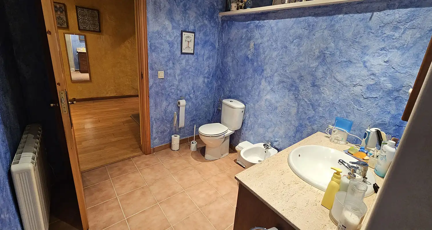 Baño de Finca rústica en venta en Sant Celoni con Aire acondicionado, Calefacción y Jardín privado