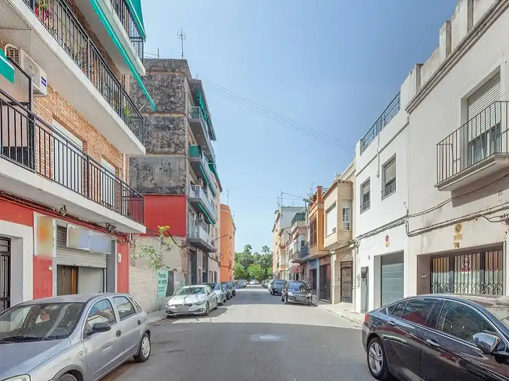Wohnbaugrundstück zum Verkauf in Calle Gerardo Laguía 9, imagen 8