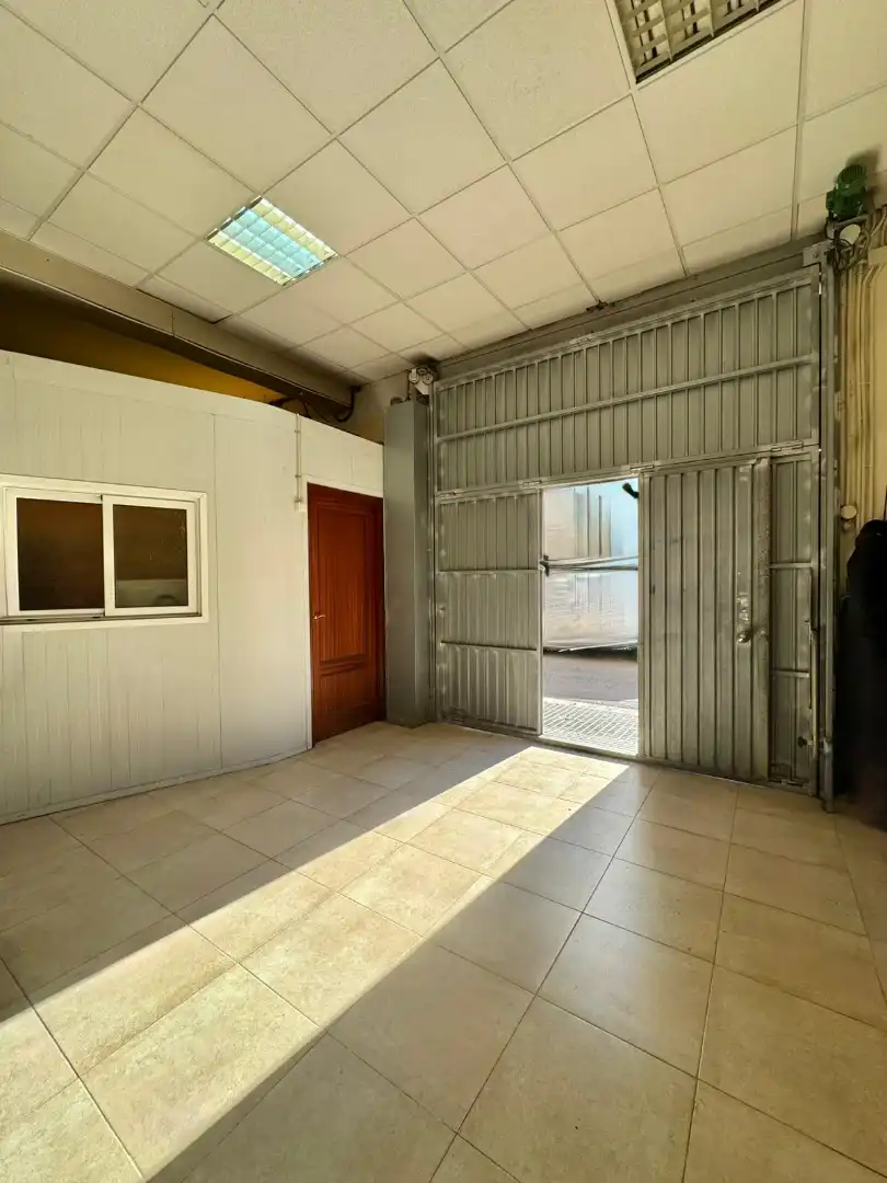 Business premises for sale in Carrer de Narcís Monturiol, imagen 10