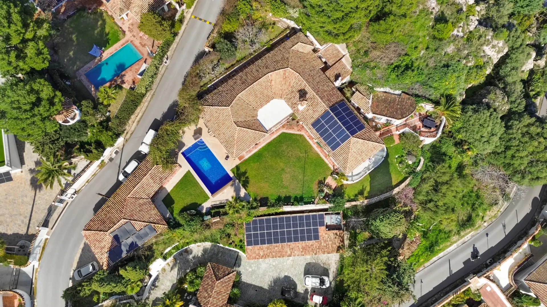 Vista exterior de Casa o chalet en venta en Benalmádena con Aire acondicionado, Jardín privado y Terraza