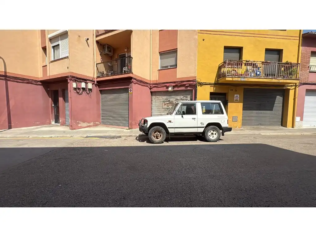 Local en venda a Calle Arnald De Corco, Manlleu