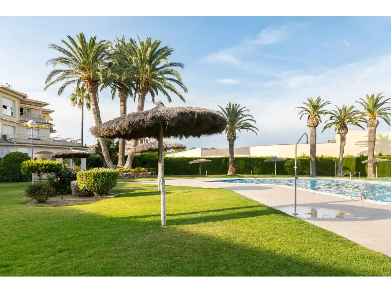 Swimming pool of Flat for sale in Cambrils  with Air Conditioner, Terrace and Furnished