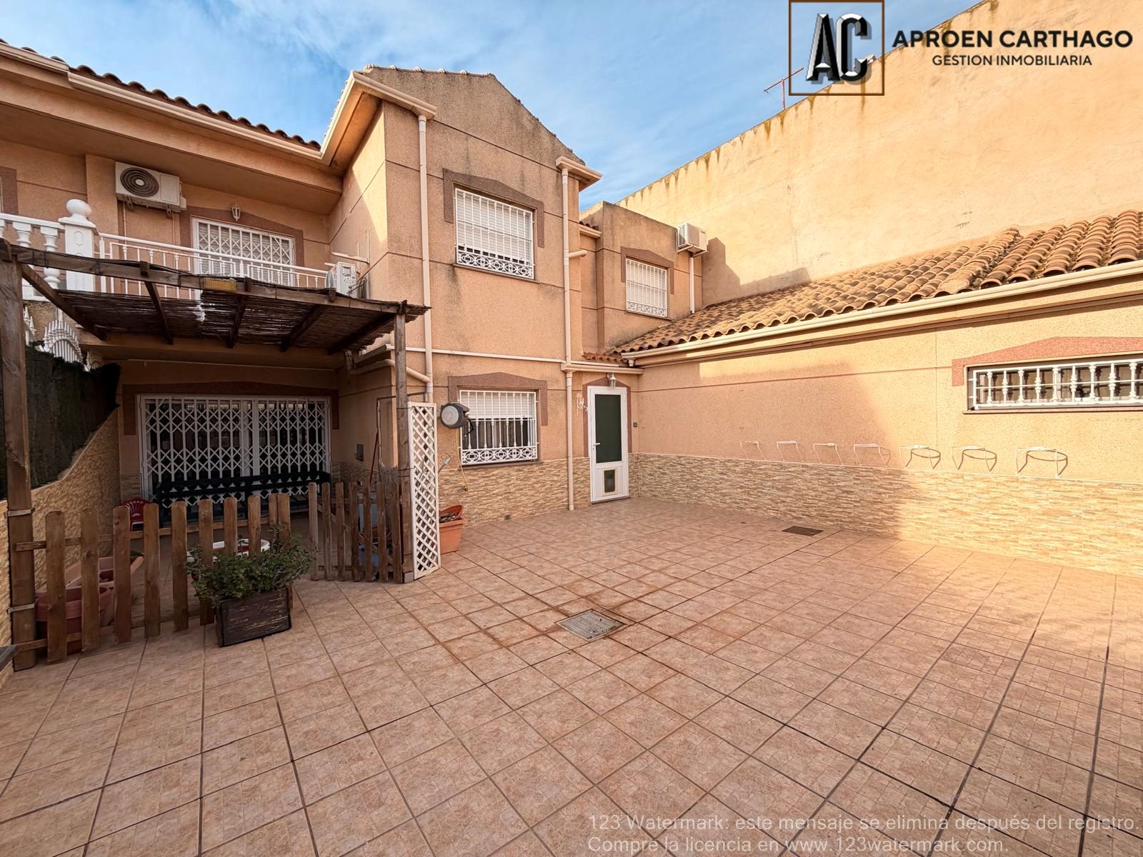 Exterior view of Single-family semi-detached for sale in Cartagena  with Air Conditioner, Heating and Private garden