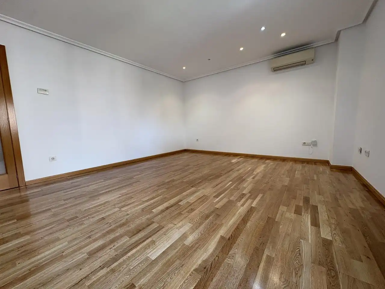 Piso en venta en Madrid con Aire acondicionado, Calefacción y Terraza