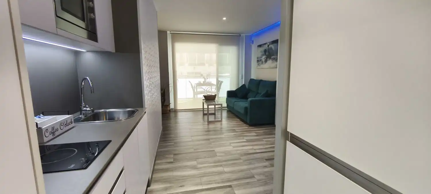 Wohnzimmer von Wohnung zum Verkauf in Salou mit Klimaanlage, Heizung und Terrasse