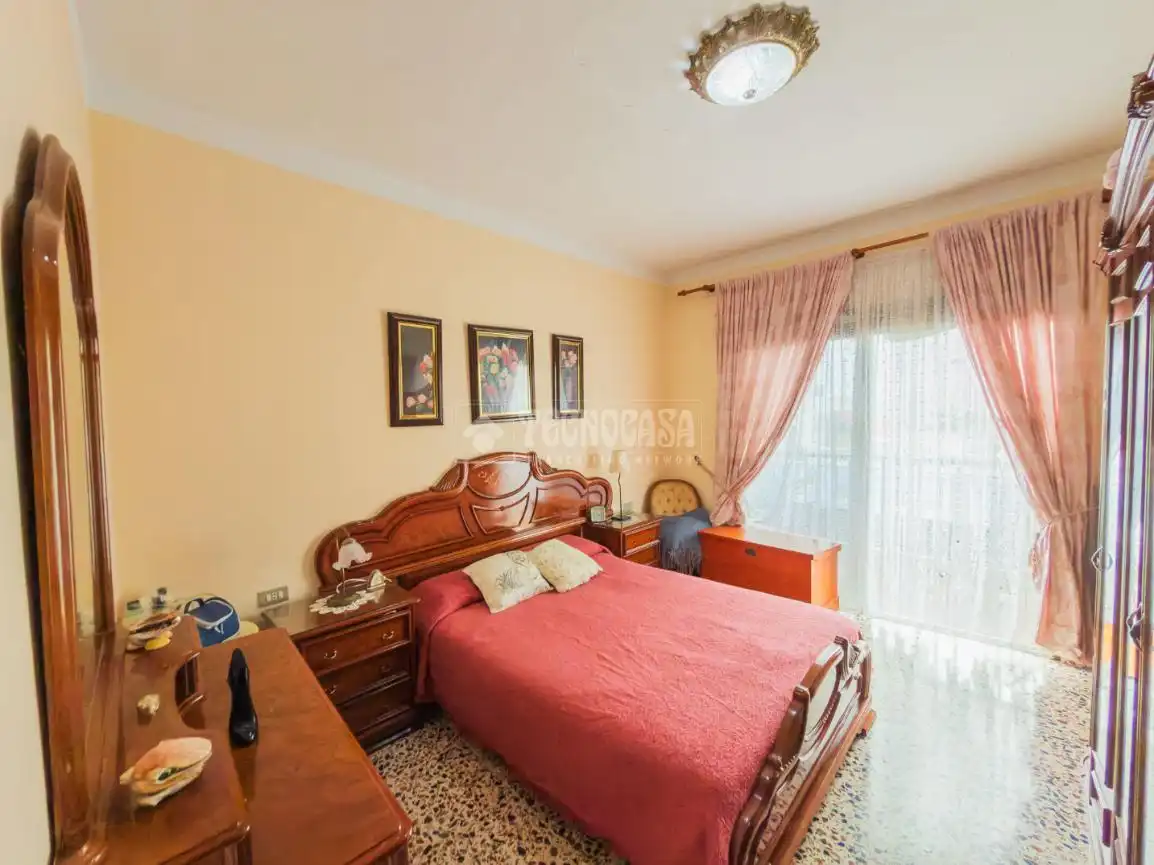 Habitación de Piso en venta en Santa Úrsula con Balcón