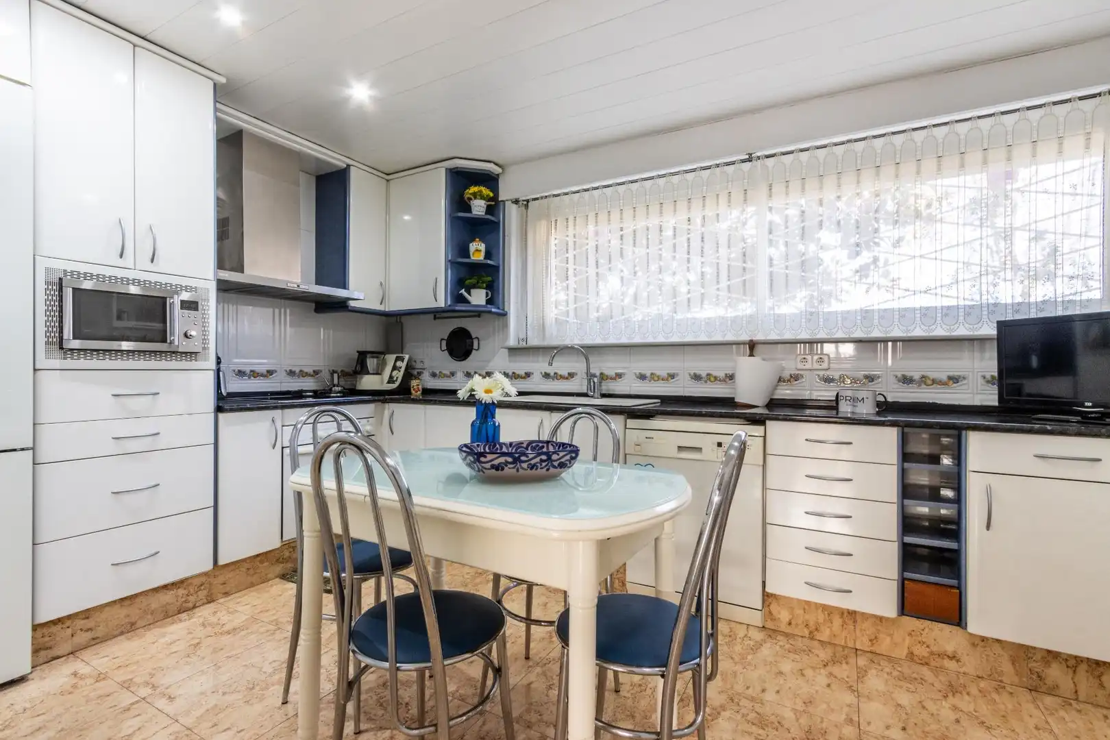 Cocina de Casa o chalet en venta en Terrassa con Aire acondicionado, Calefacción y Jardín privado