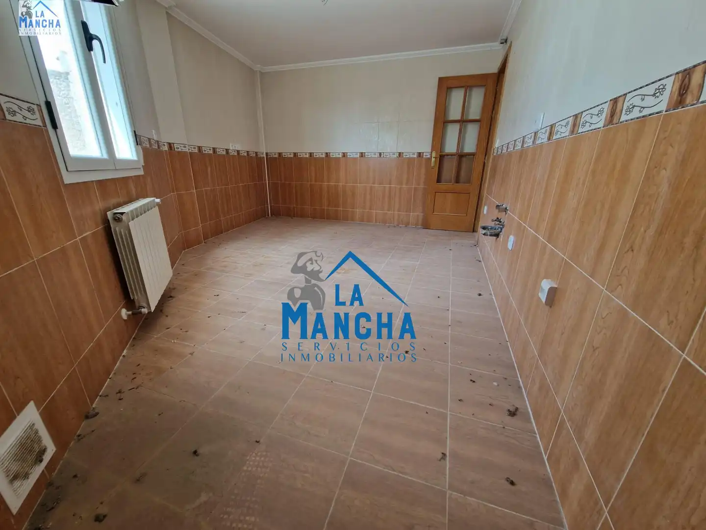 Casa adosada en venta en ROMMEL FERNANDEZ, Pedanías - Extrarradio