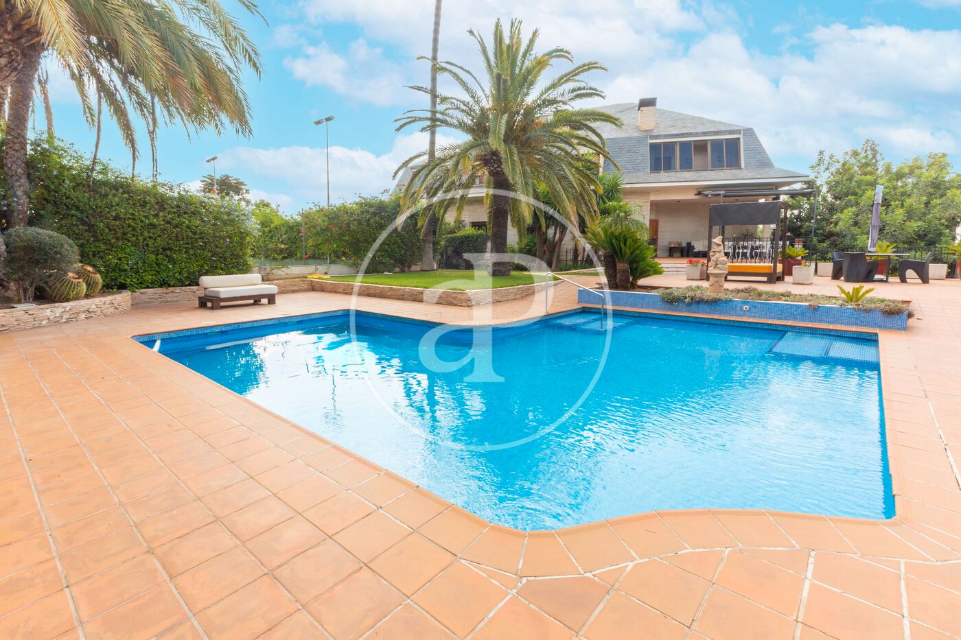 Piscina de Casa o xalet en venda en Paterna amb Aire condicionat, Calefacció i Jardí privat