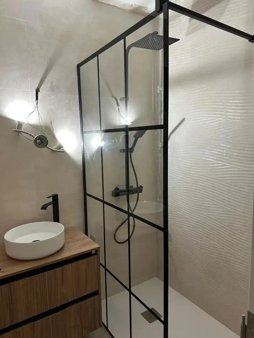 Baño de Piso en venta en Alfafar con Aire acondicionado y Amueblado