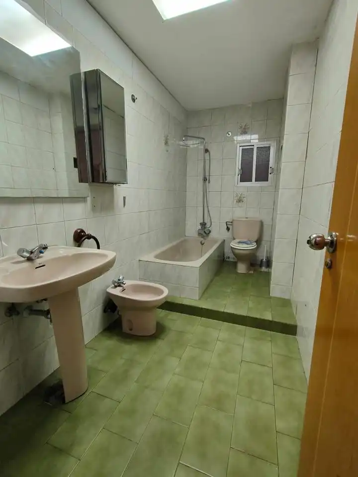Bathroom of Flat for sale in Zaragoza  with Heating and Storage room
