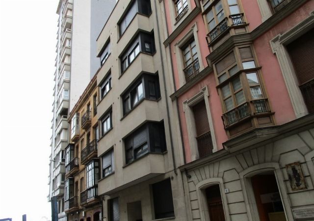 Vista exterior de Piso en venta en Gijón 