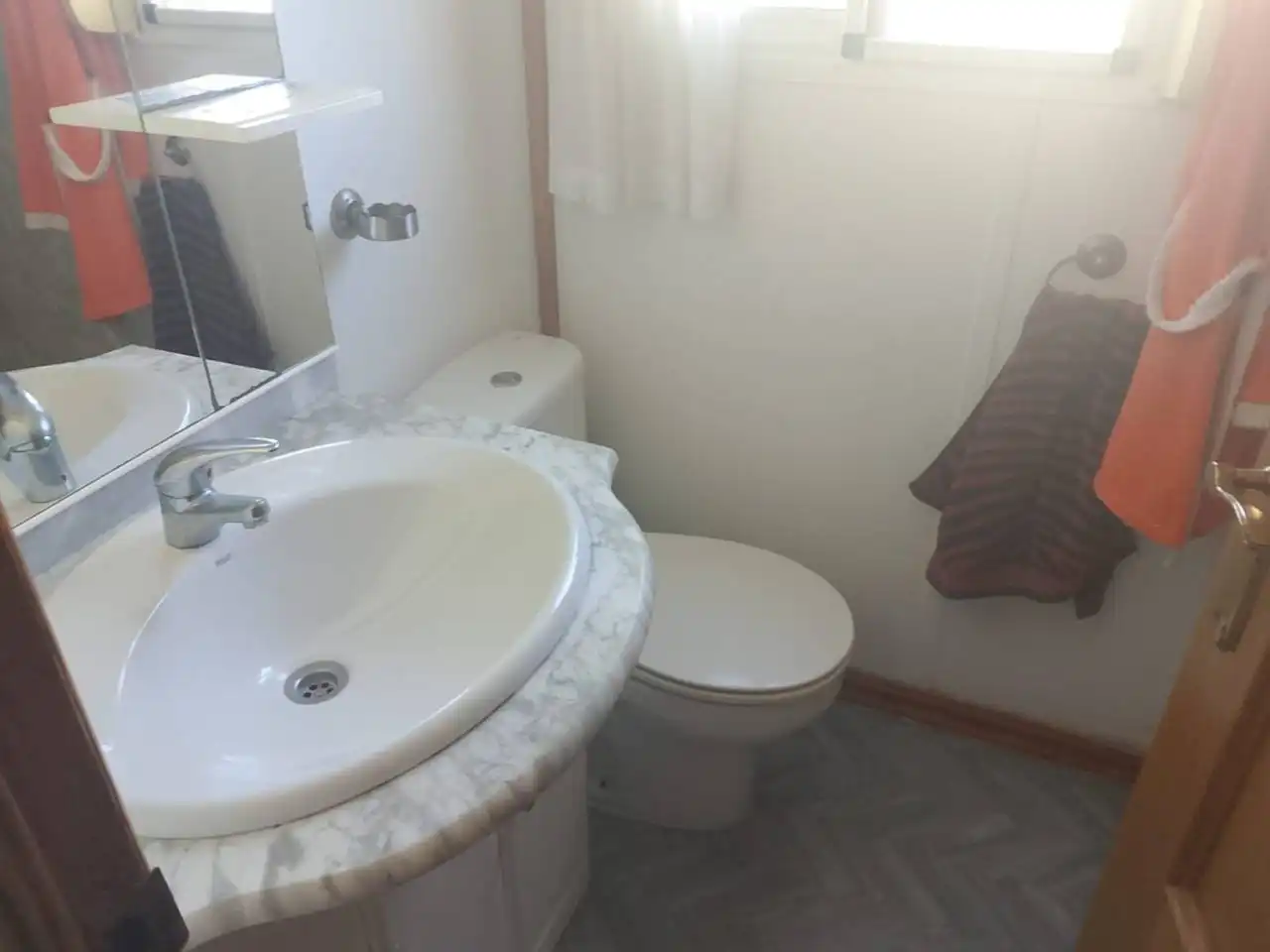 Baño de Finca rústica en venta en Tavernes de la Valldigna con Jardín privado, Piscina y Amueblado