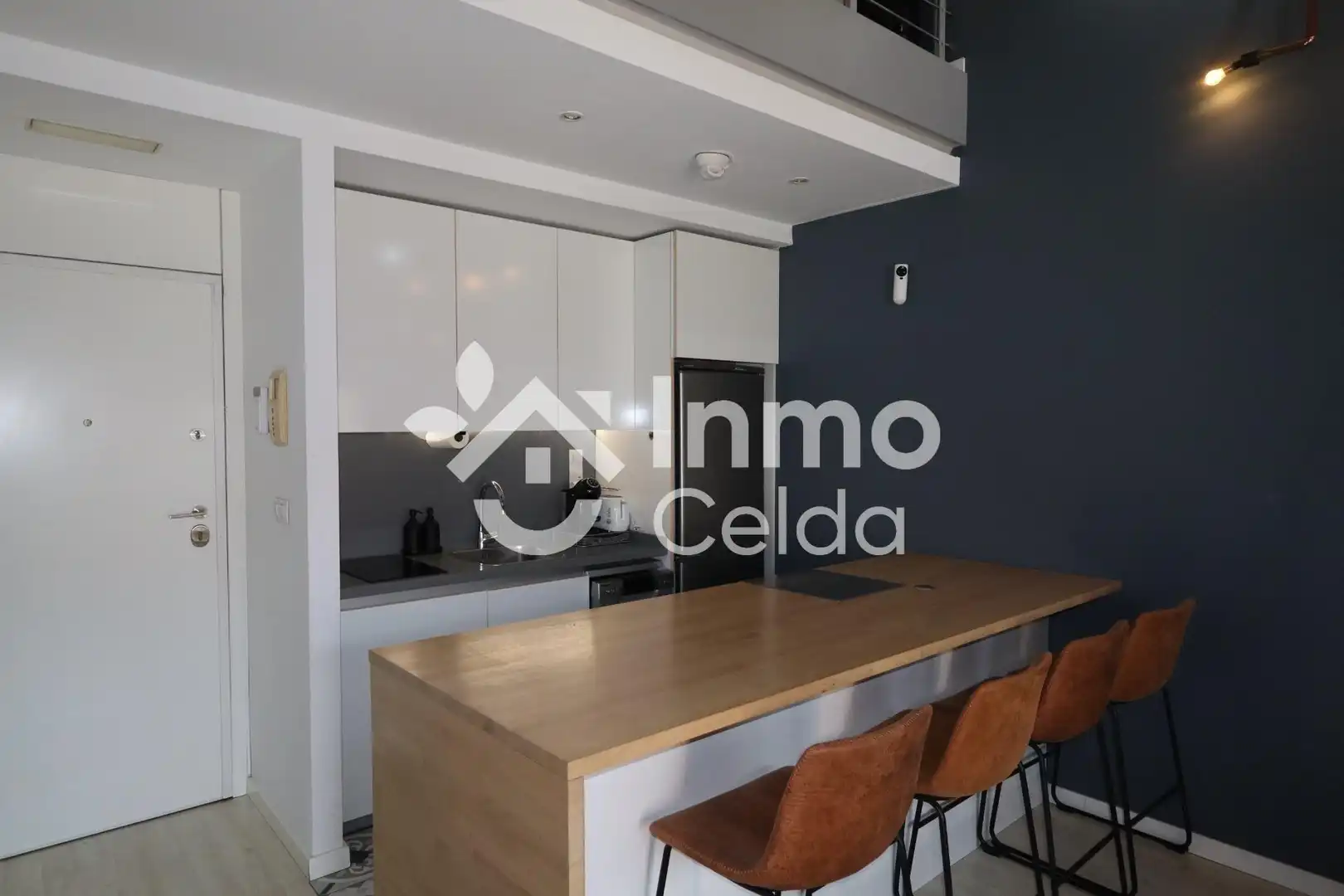 Loft con terraza en alquiler en Polígono del Aeropuerto, imagen 4