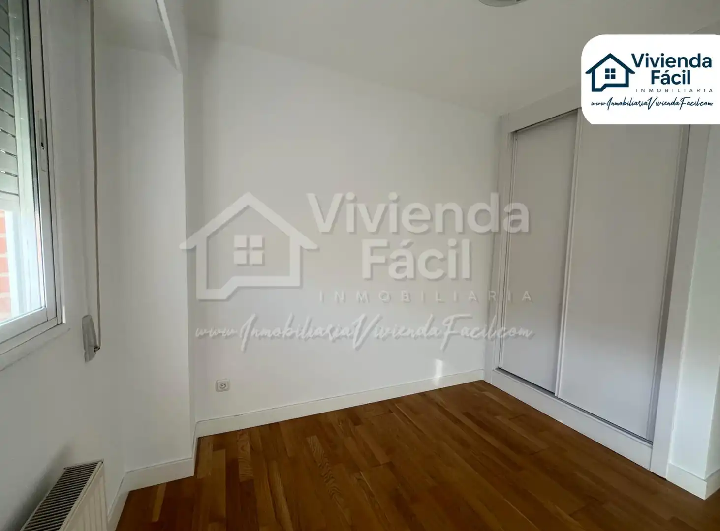 Flat for sale in Calle de María Tubau, Las Tablas