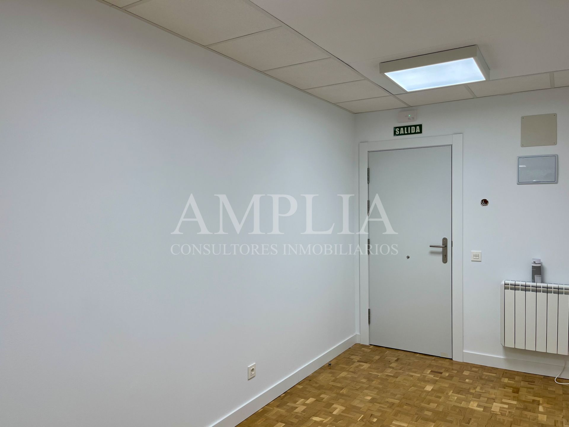 Office to rent in  Pamplona / Iruña  with Heating and Furnished