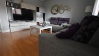 Living room of Flat for sale in Getafe  with Air Conditioner and Terrace