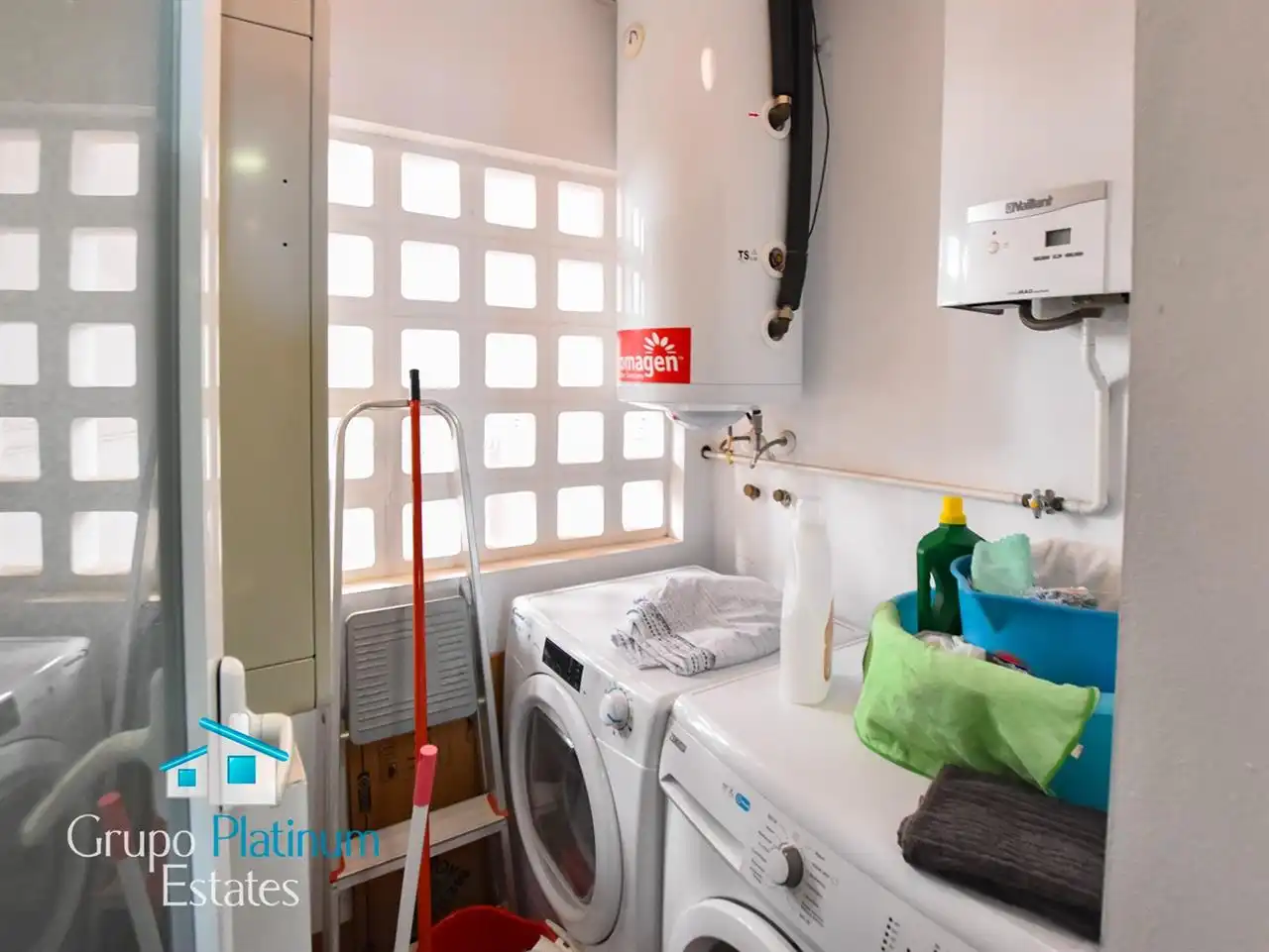 Bathroom of Apartments for sale in Pulpí  with Air Conditioner, Heating and Terrace