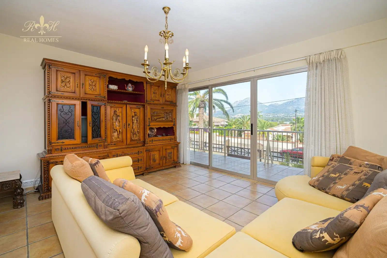 Sala d'estar de Casa o xalet en venda en L'Alfàs del Pi amb Aire condicionat, Terrassa i Traster