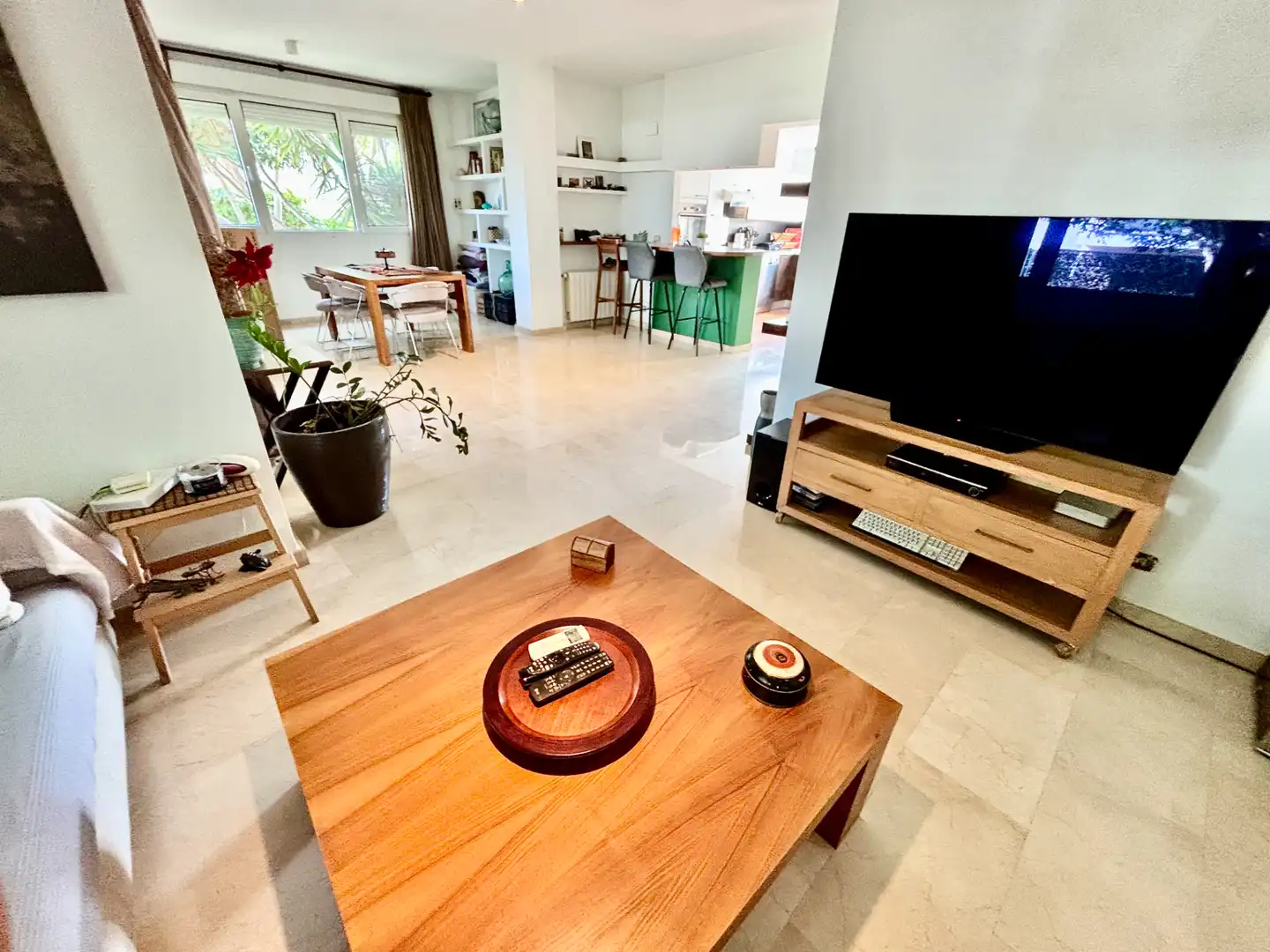 Sala de estar de Casa adosada en venta en Sant Joan d'Alacant con Aire acondicionado, Calefacción y Jardín privado