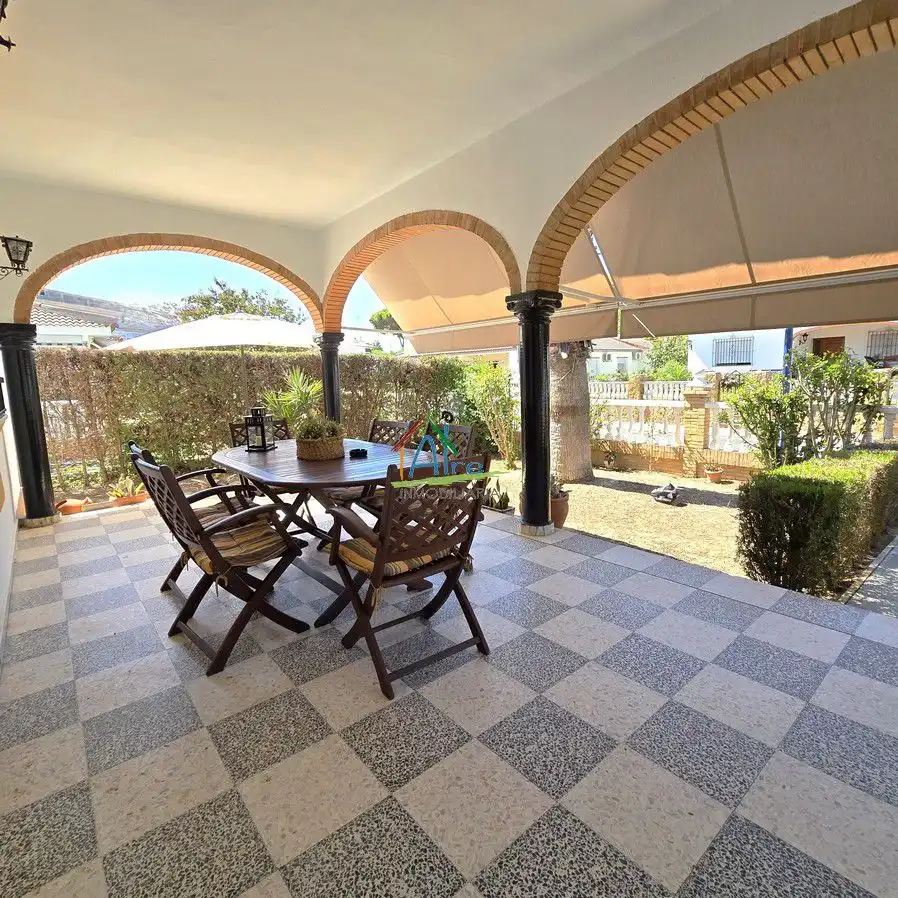 Terraza de Casa o chalet en venta en Almonte con Calefacción, Terraza y Trastero