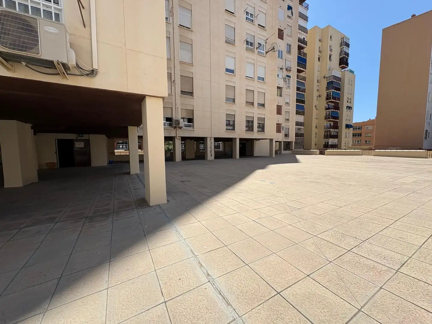 Parking de Piso en venta en Málaga con Aire acondicionado, Parquet y Terraza