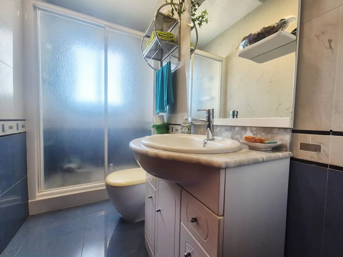 Casa con terraza en venta en Carrer Llorenç Trias 13, imagen 28