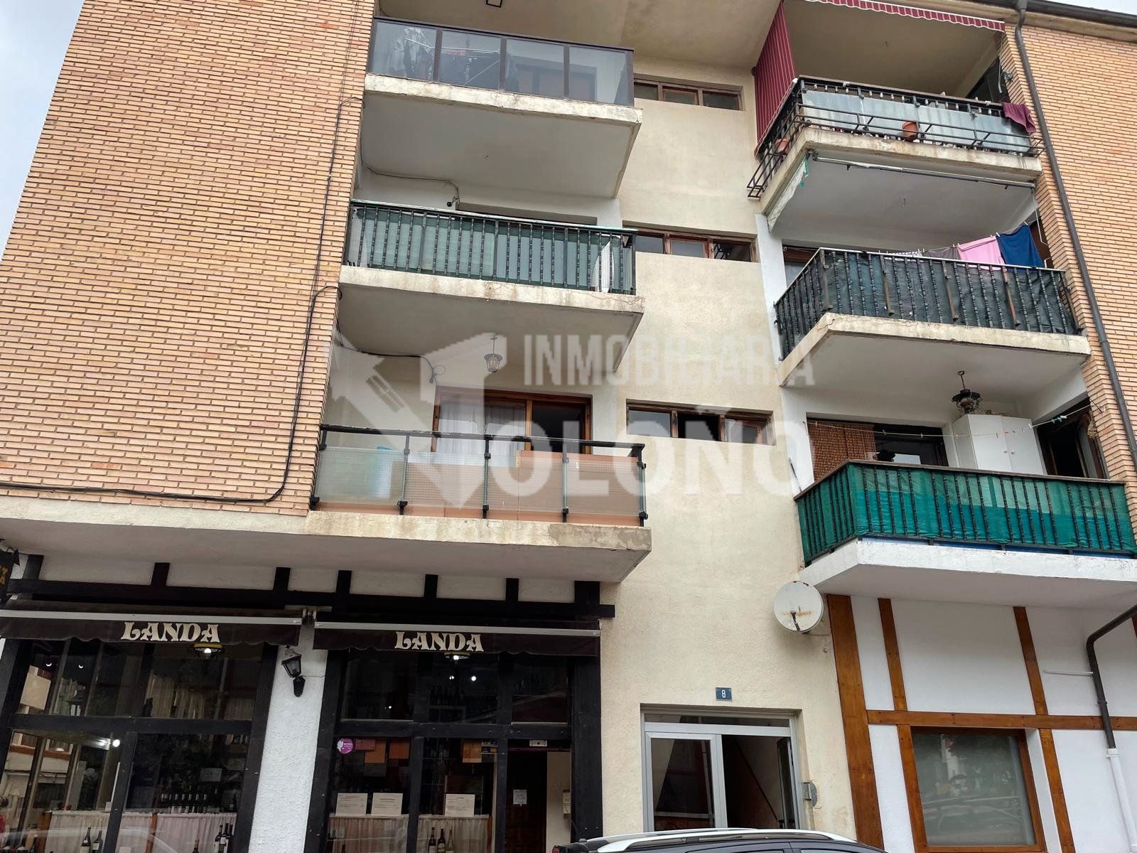 Vista exterior de Pis en venda en Labastida / Bastida amb Calefacció i Terrassa