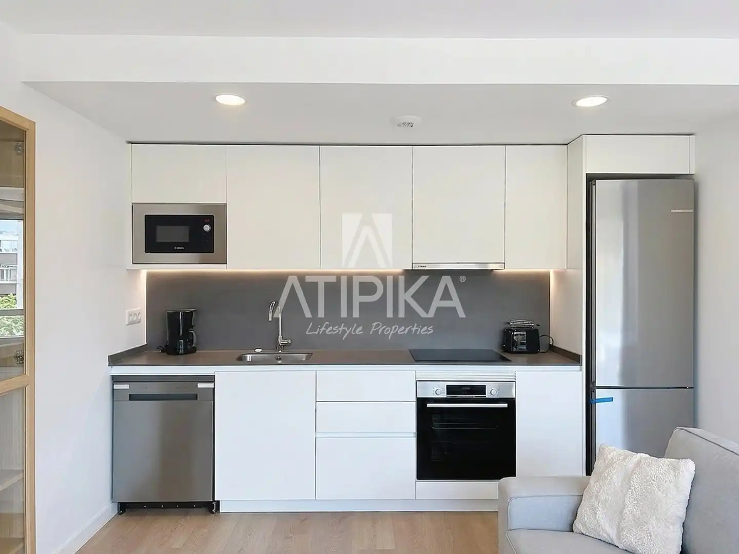 Kitchen of Flat for rent in Barcelona  with Air Conditioner, Parquet flooring and Storage room