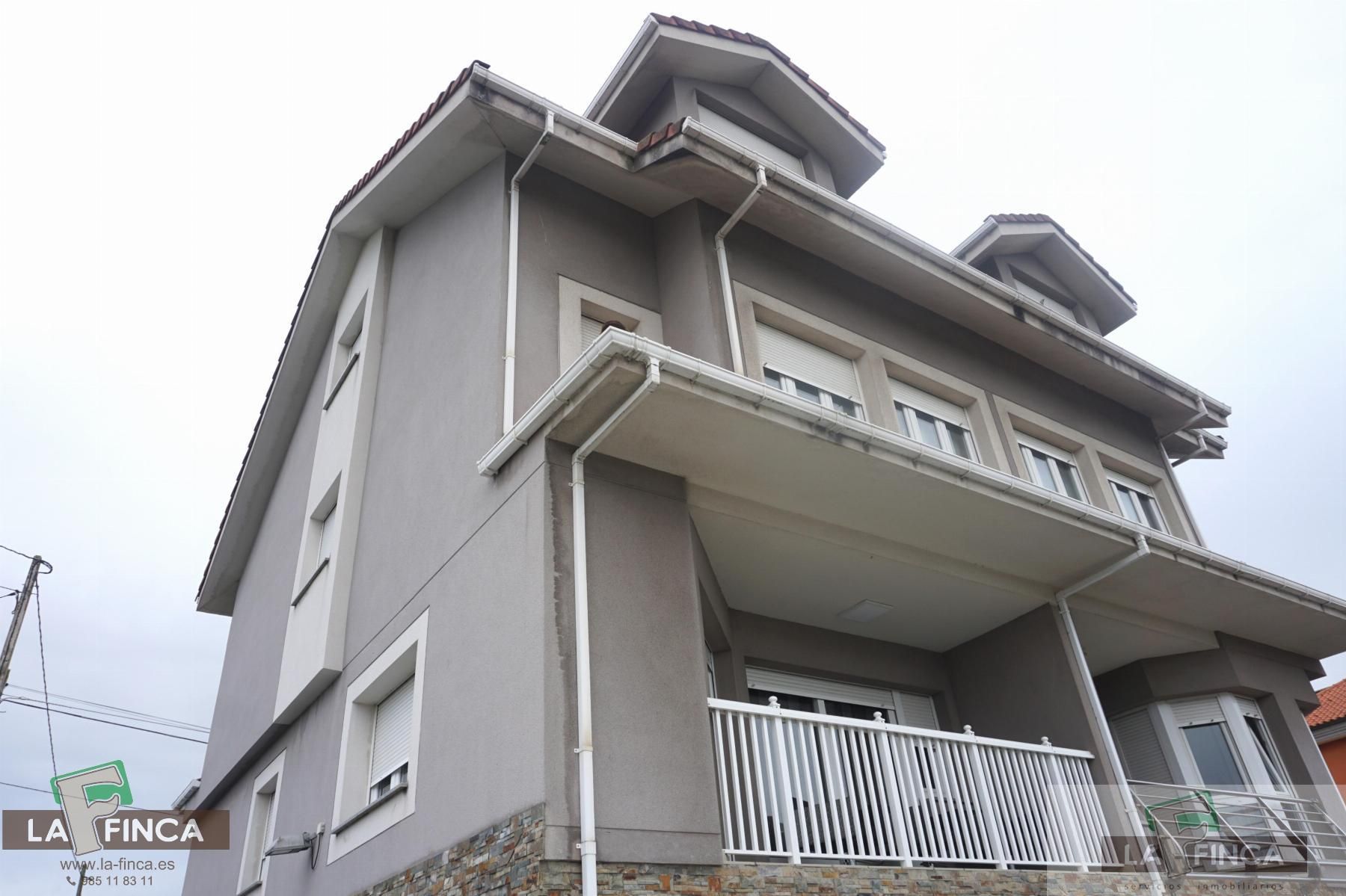 Exterior view of House or chalet for sale in Castrillón  with Heating, Terrace and Swimming Pool