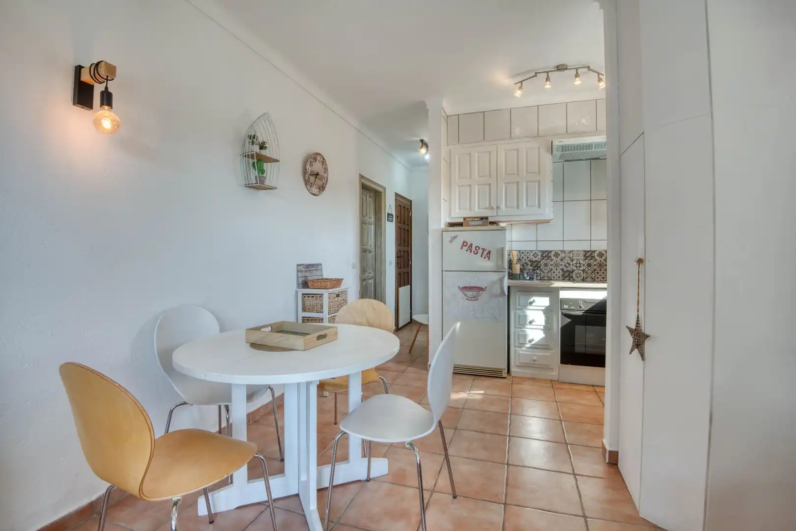 Cocina de Apartamento en venta en L'Escala con Aire acondicionado, Terraza y Amueblado