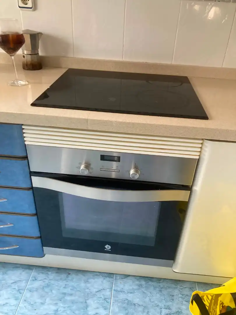 Cocina de Piso en venta en Gijón  con Calefacción, Parquet y Amueblado