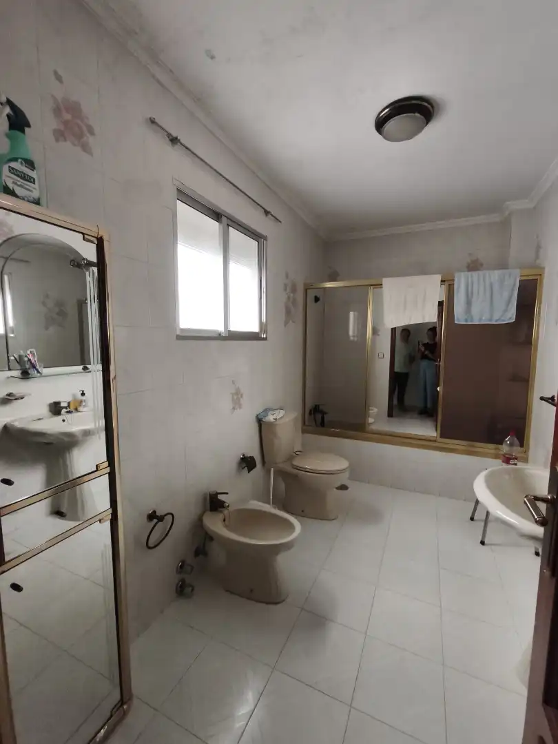 Baño de Casa o chalet en venta en Sevilla con Terraza, Trastero y Amueblado