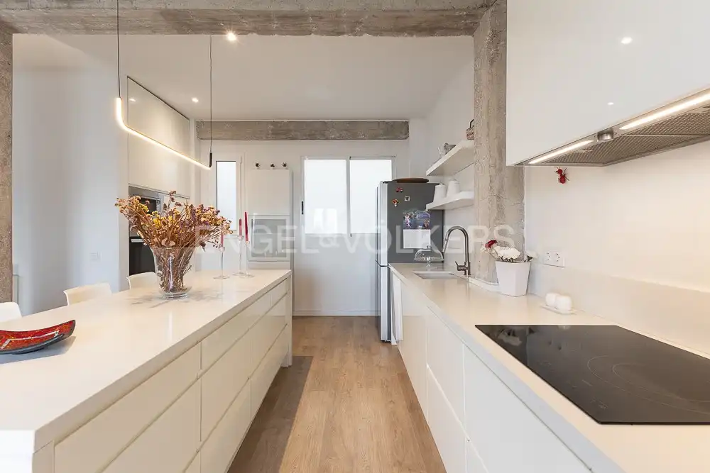 Kitchen of Flat for rent in Valencia  with Air Conditioner, Heating and Parquet flooring