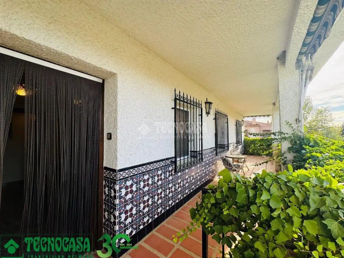 Vista exterior de Casa o chalet en venta en Guadamur con Calefacción, Terraza y Balcón